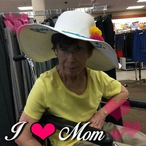 Meet your Posher, Tina